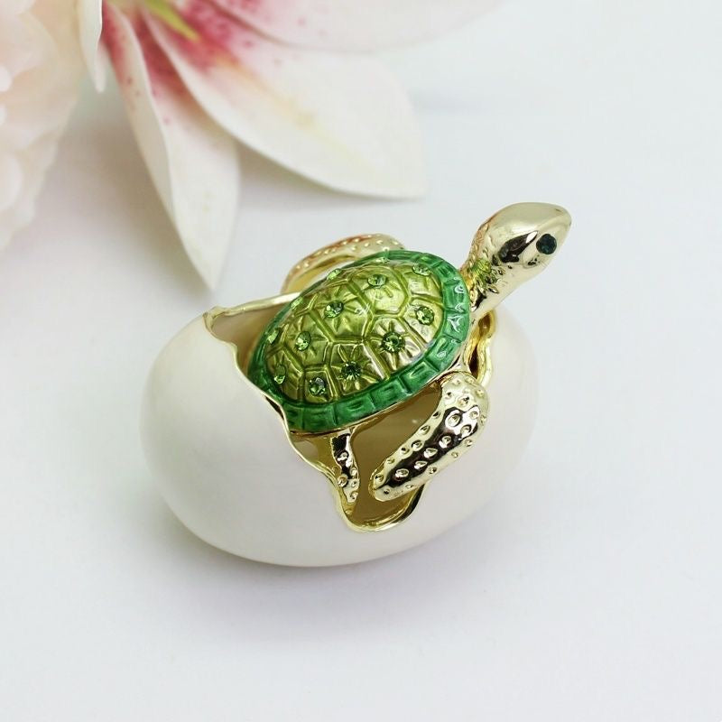 Creative metal craft newborn turtle figurine, turtle jewelry box, turtle refrigerator magnet, eggshell turtle enamel ornament